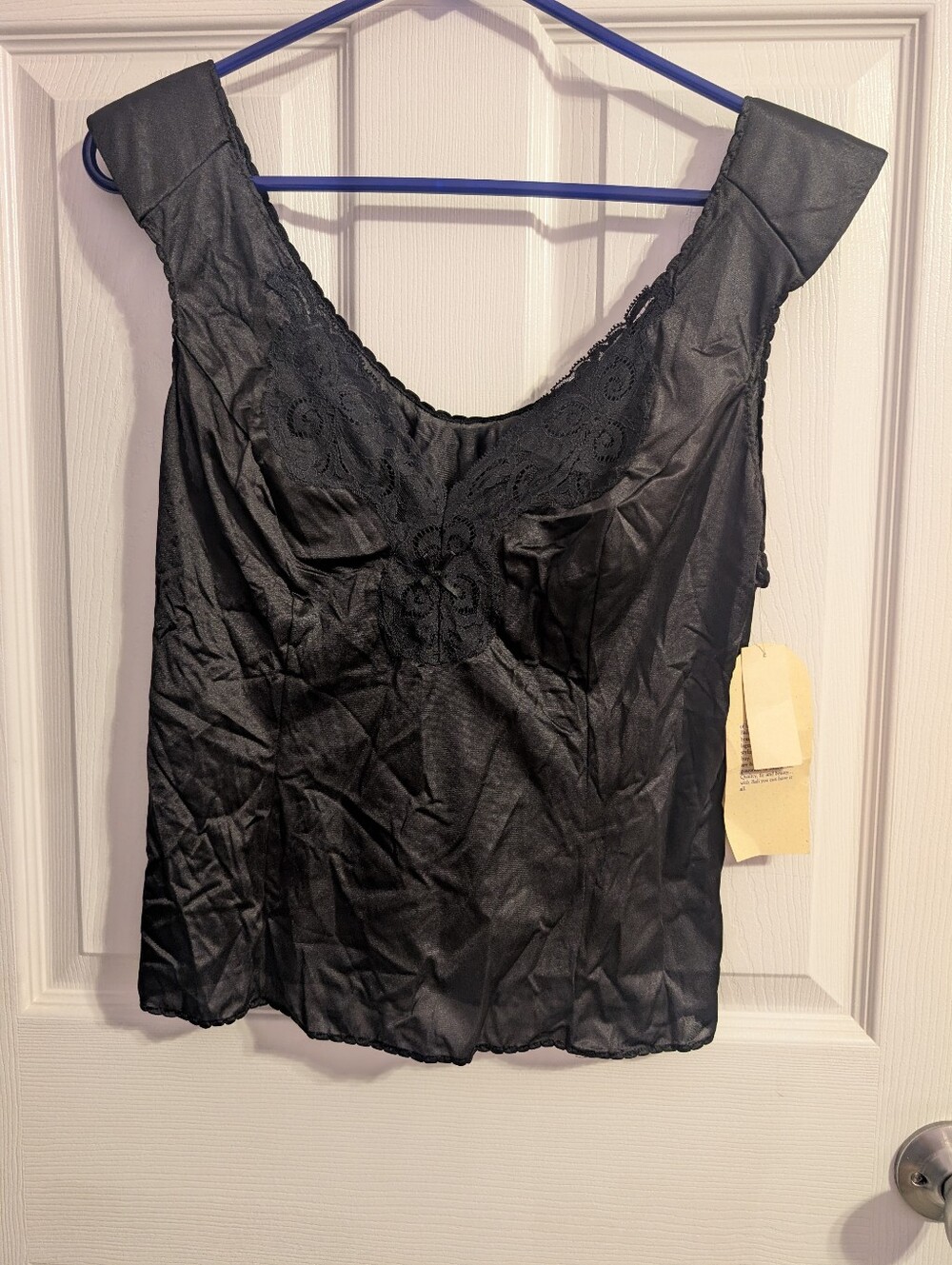 Bali Collection Black Camisole With Shoulder Pads Size 38 with Lace NWT NOS